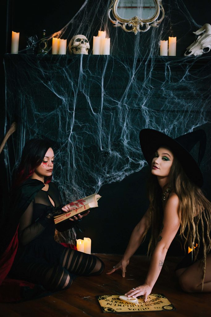 Female Vampire and Witch Themed Spooky Halloween Photo Shoot (4)