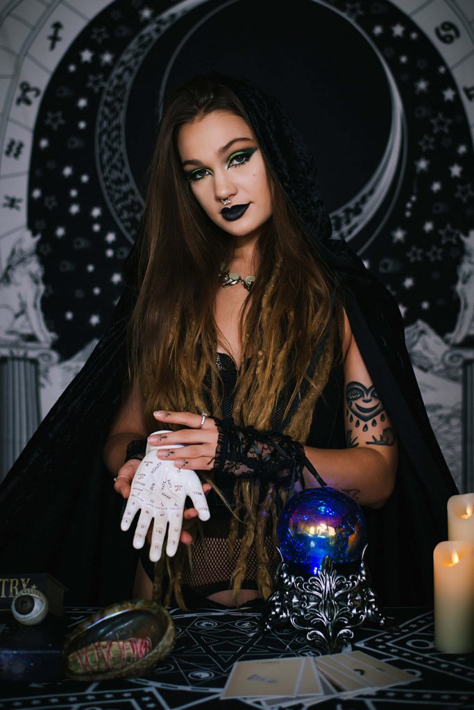 Pretty Female Witch Themed Halloween Photo Shoot (1)